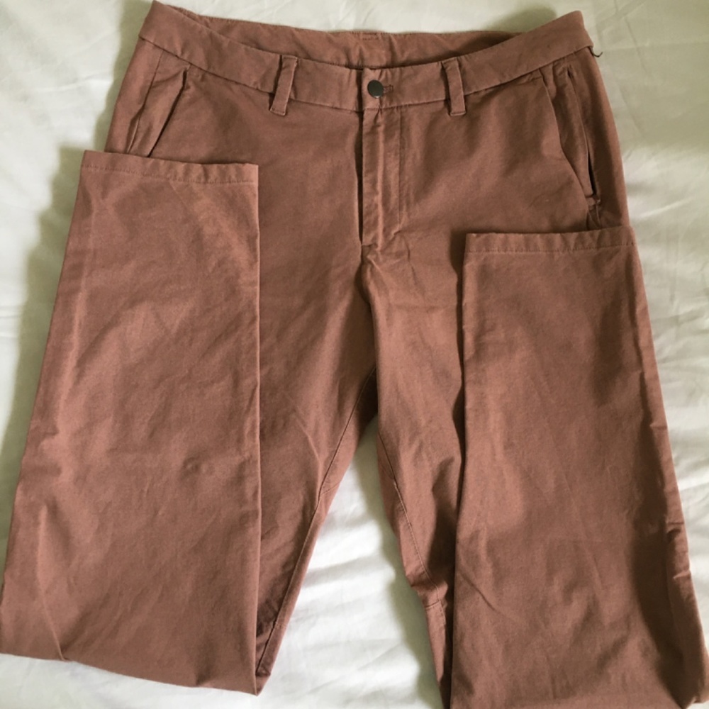 Lululemon men's classic fit 5 pocket pant. Size 34. - Picture 7 of 14
